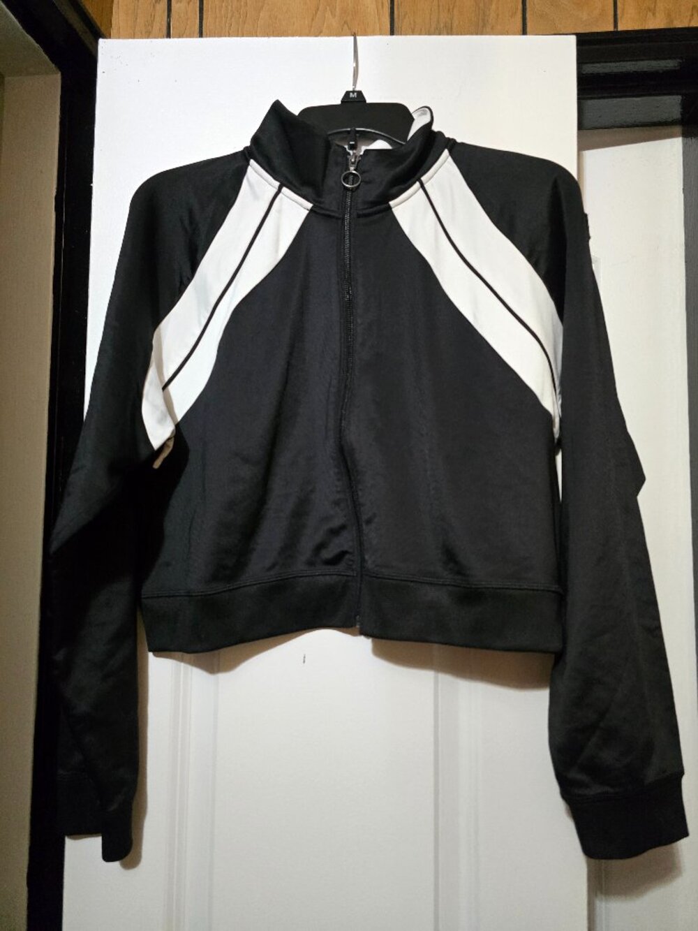 Fila Women's Athletic Black & White Cropped Full Zip Track Jacket - Size XL